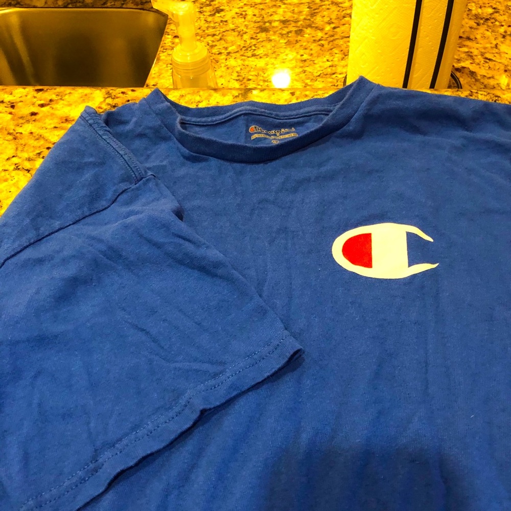 Champion shirt men’s xl